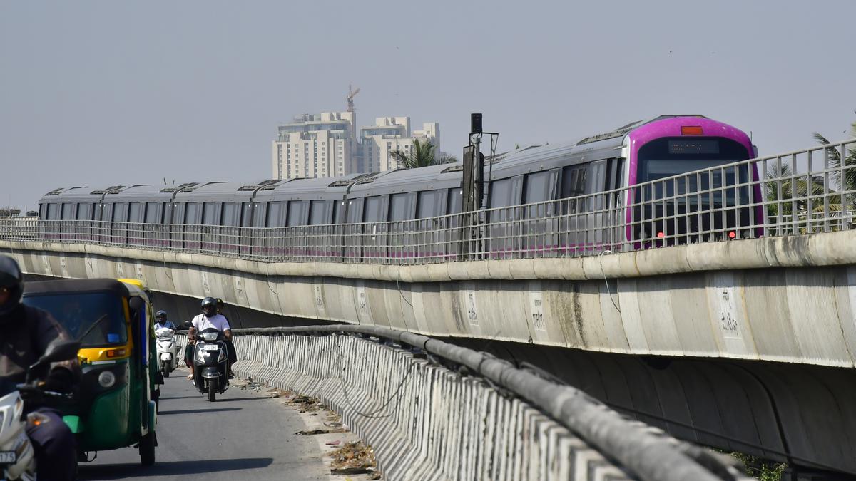 Bengaluru | 19-year-old NLSIU student dies after falling on Namma Metro tracks