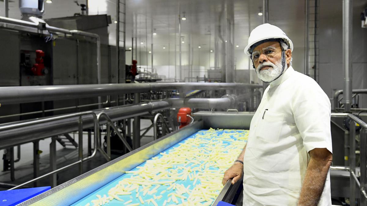 PM Modi inaugurates new, state-of-the-art dairy projects in Gujarat