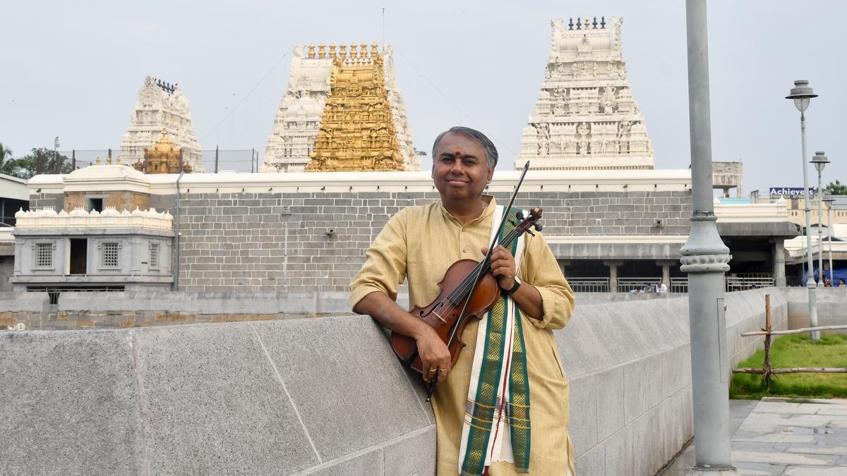 R.K. Shriramkumar, an authority of Dikshitar&rsquo;s composition, gets Music Academy&rsquo;s Sangita Kalanidhi award&nbsp;