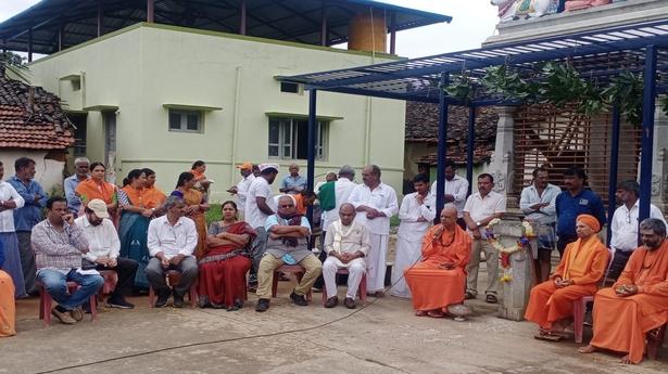 Textbook row: Protest march in Chikkamagaluru