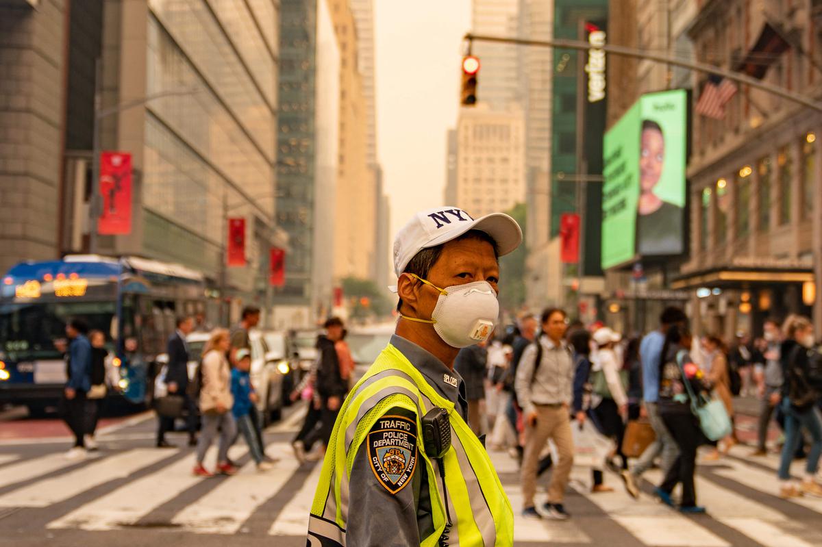 426 Masque Anti Pollution Stock Photos, High-Res Pictures, and Images -  Getty Images