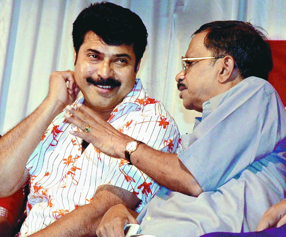 Mammootty with writer M.T. Vasudevan Nair (right) at an event in 2004.