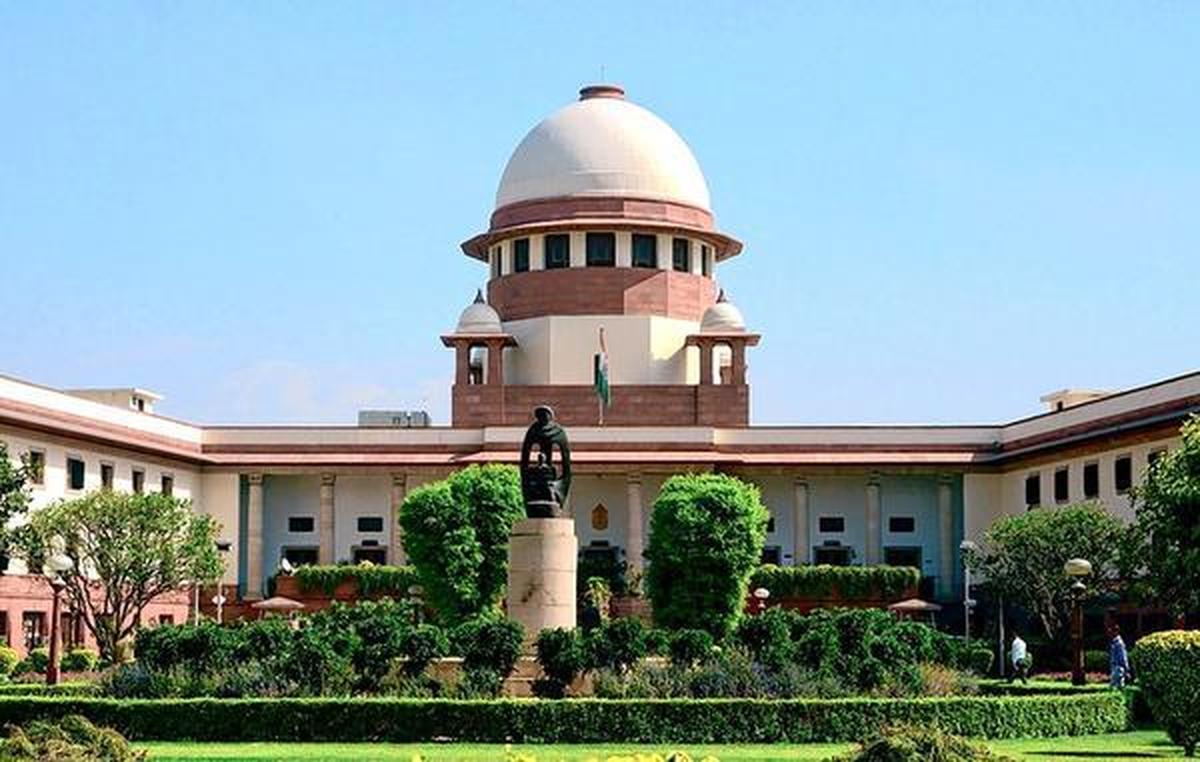 Supreme Court seeks responses of Centre, States and Union Territories on PIL for implementation of Right to Education