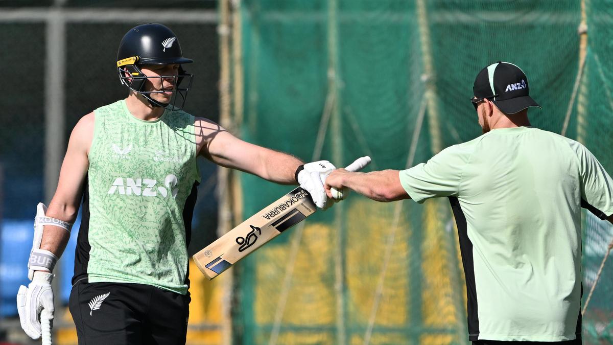 Injured Bracewell to be monitored during T20I series in India; Clarke to stay with NZ squad