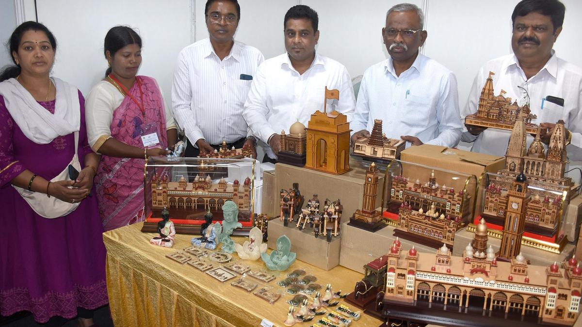 PM Vishwakarma artisans’ expo begins in Mysuru with 50 stalls