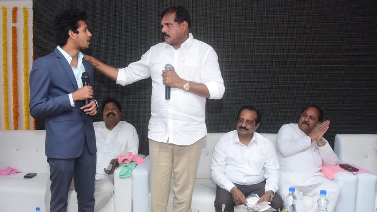Andhra Pradesh: Education Minister inaugurates academic and women’s hostel buidings on Nannaya varsity campus in Tadepalligudem