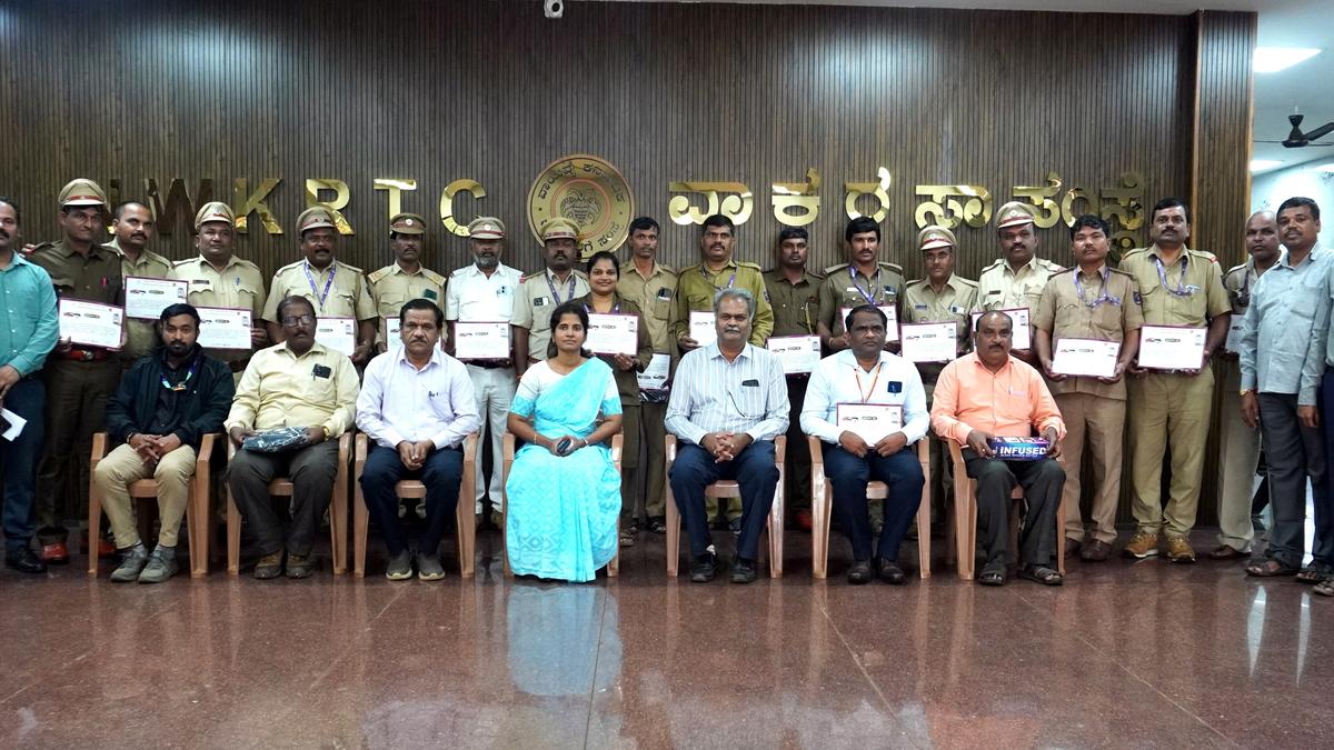 NWKRTC bus conductors rewarded for encouraging digital payments