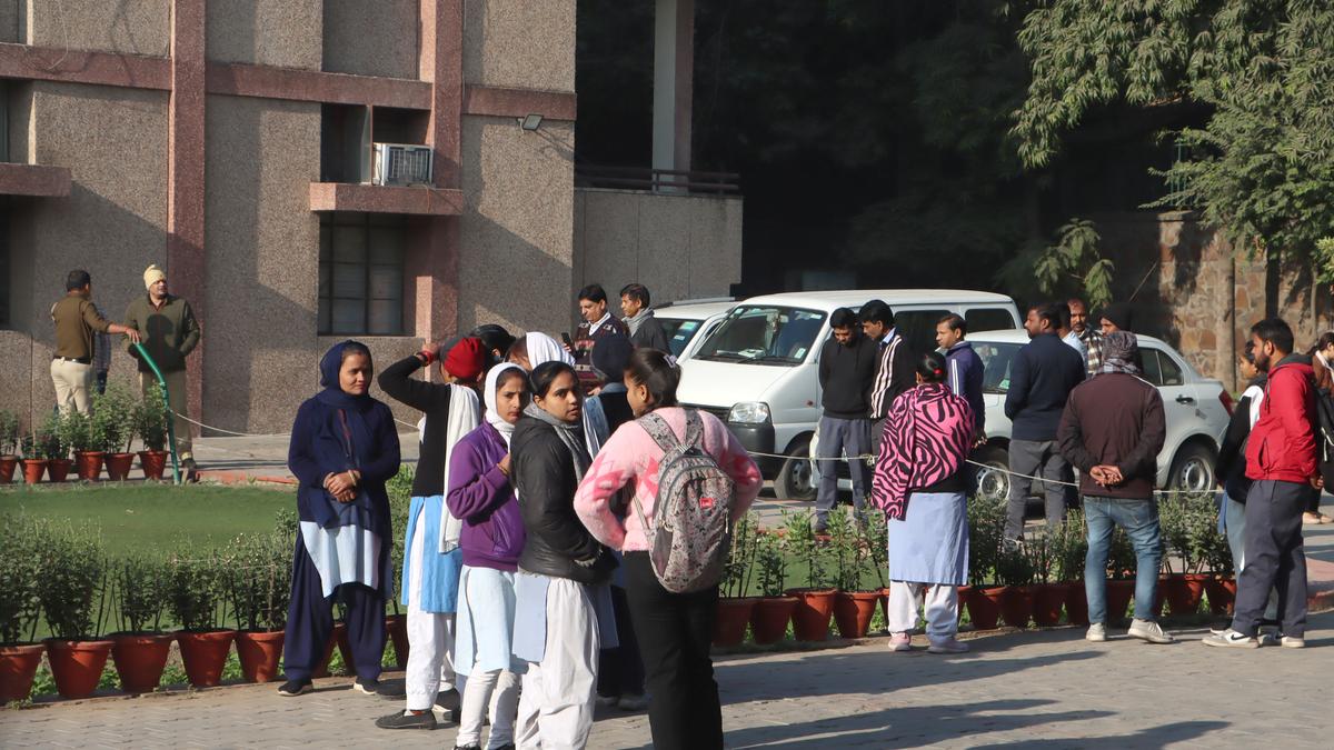 Delhi student held over bomb threats to schools