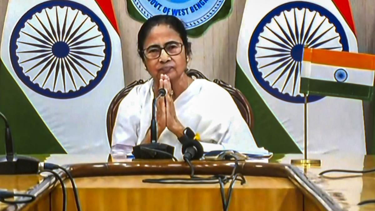 Mamata says ready to resign for sake of Bengal people