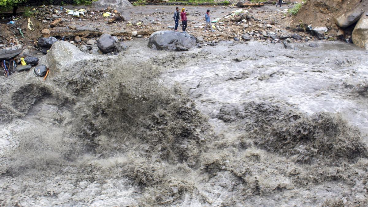 Himachal CM calls for the systematic study of cloudburst triggers across the Himalayan region