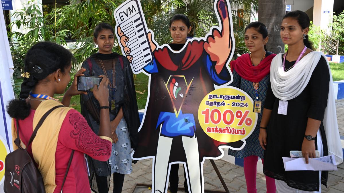Ensure 100% voting, Collector tells students in Salem