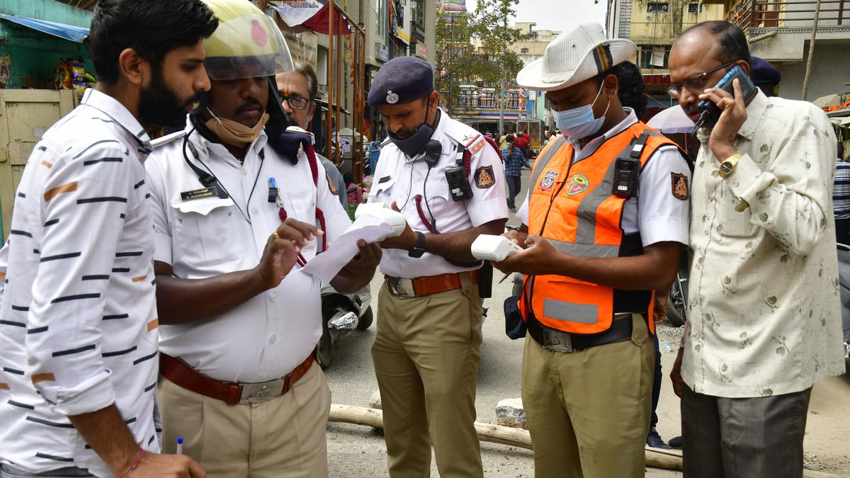 Karnataka traffic police go 100% paperless with e-challan fine system