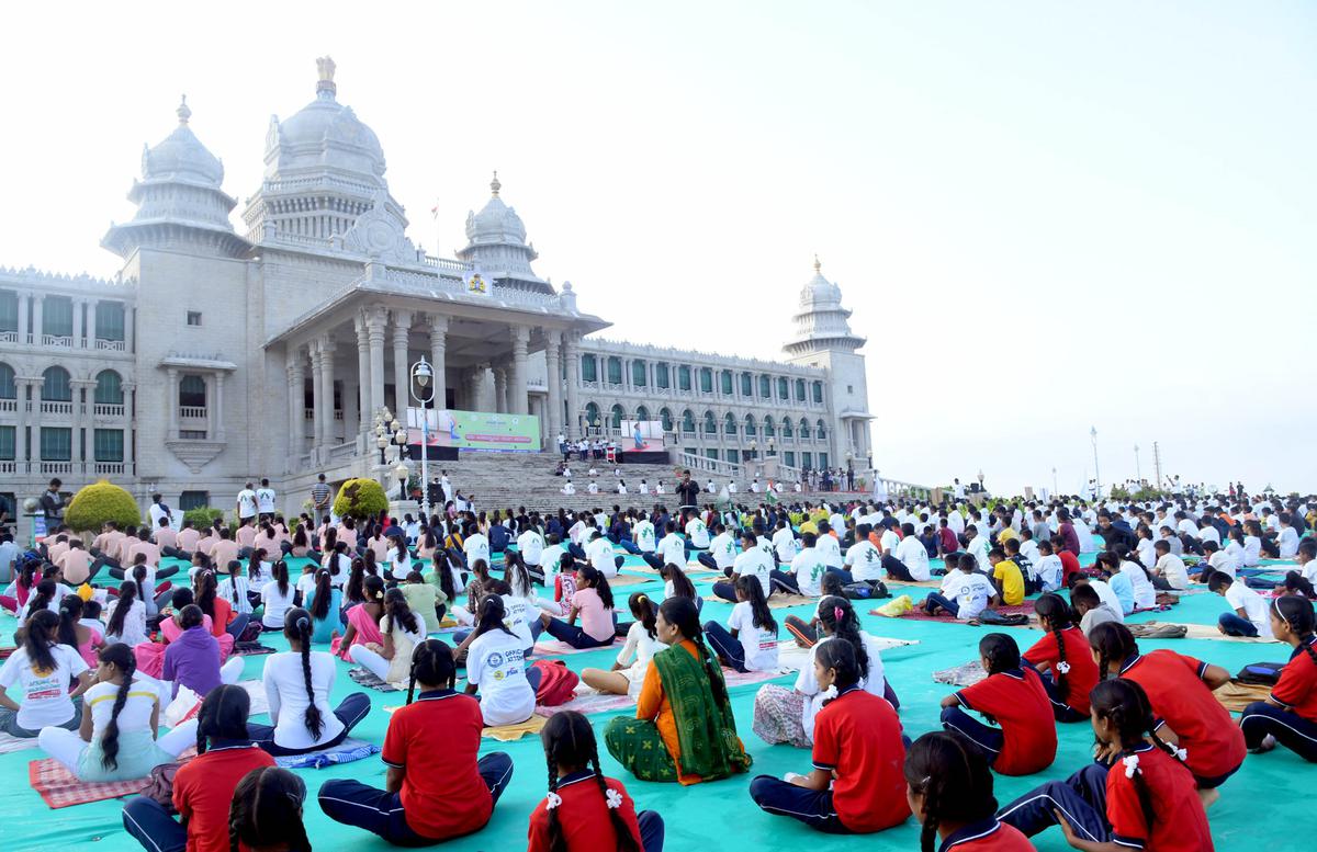 Int'l Yoga Day: Purpose of Yoga is to reconstruct our lives fully, says  Akshar