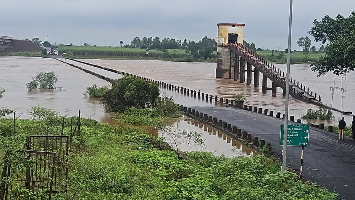 Rainfall reduces but Krishna levels continue to rise due to water discharge from Maharashtra