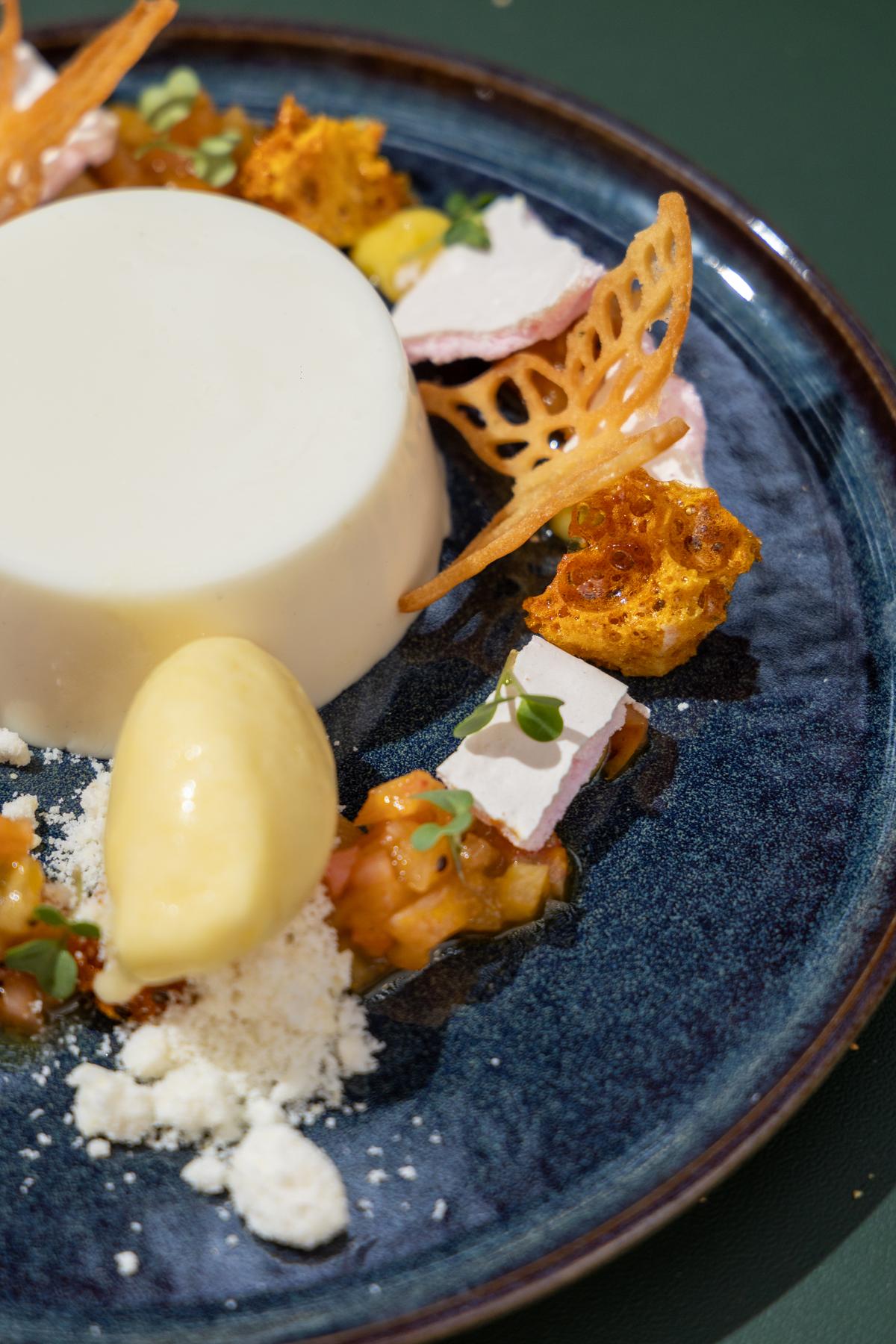 Tropical panna cotta