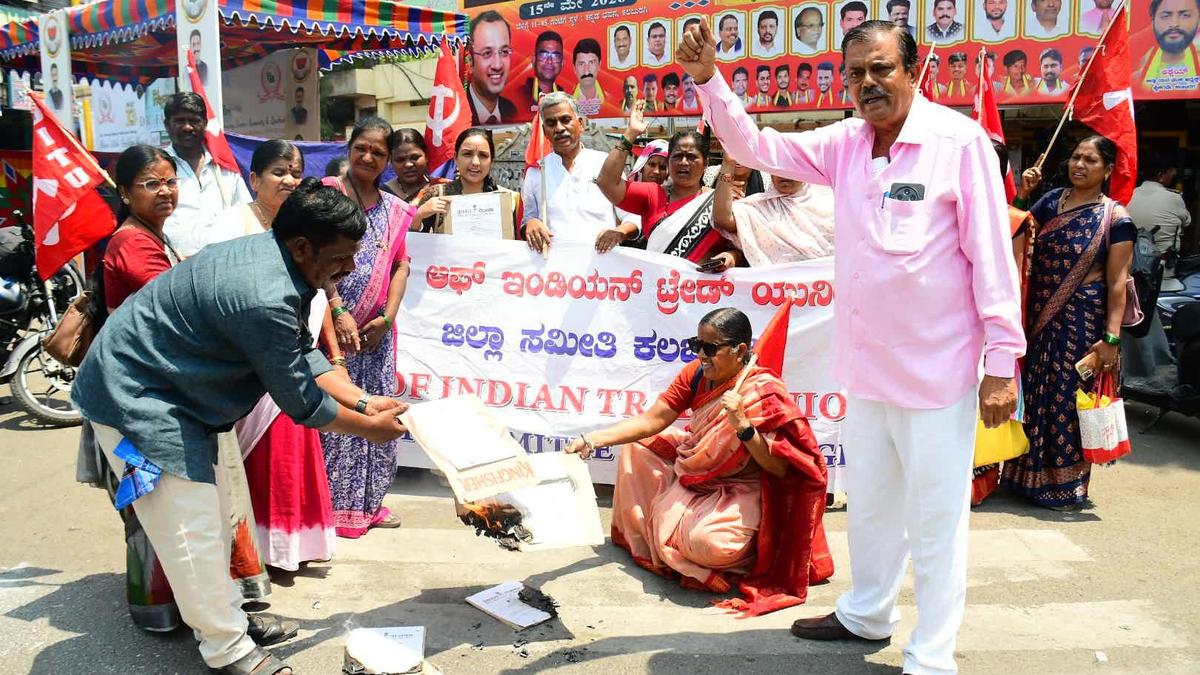 CITU stages protest against new Labour Codes