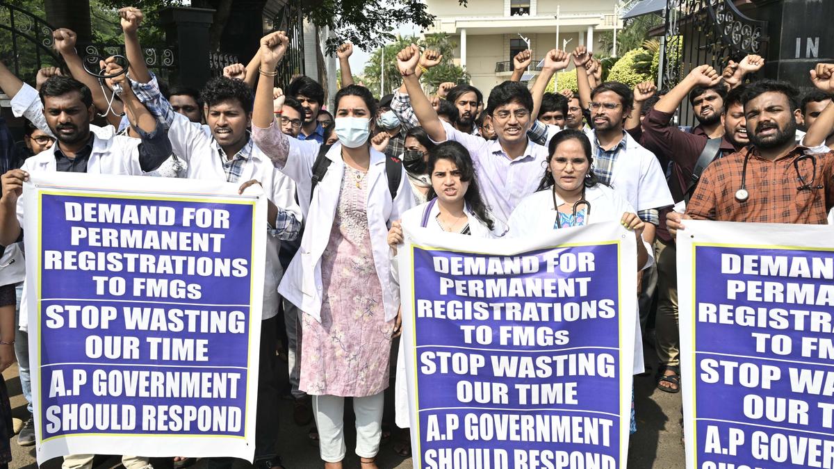 50 foreign medicos stage stir, demand clarification on PRs