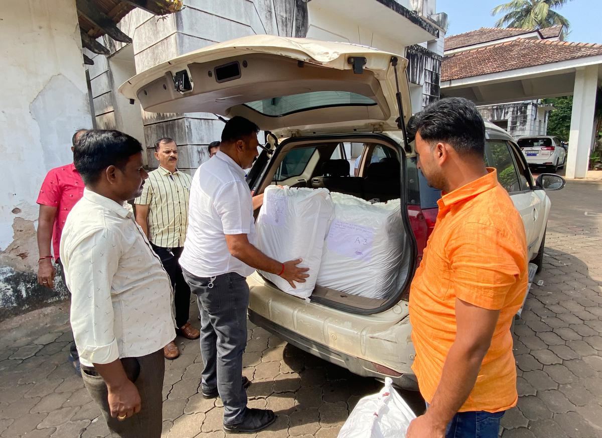 Mangaluru police seize 132 kg of ganja worth ₹39 lakh brought from Andhra Pradesh