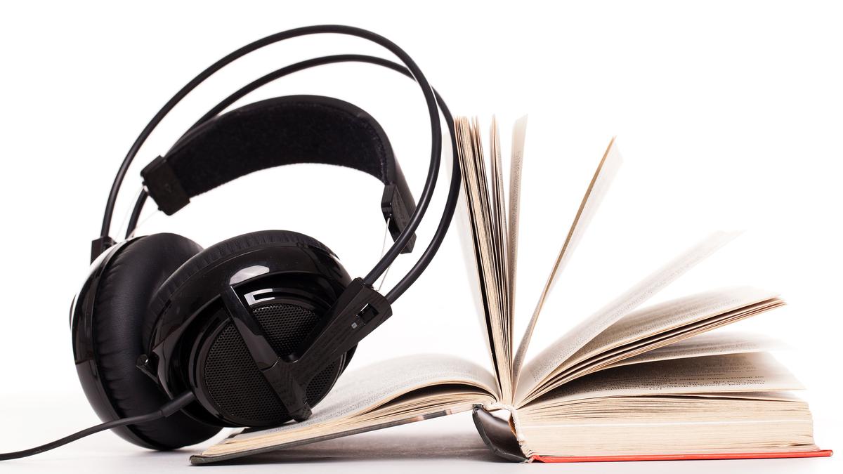 Should you choose print or audio books?