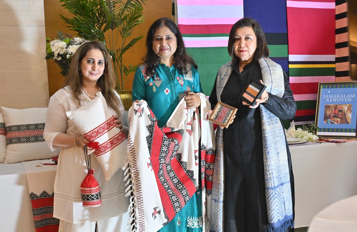 Vharsha Raheja, Arti Bagdy and Nabila Avais