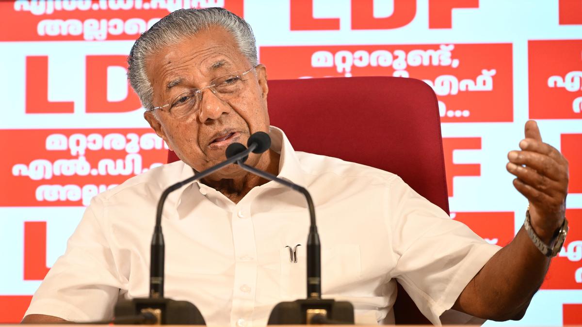 Pinarayi slams Rahul for drawing equivalence between LDF and Hindutva forces in Chhattisgarh