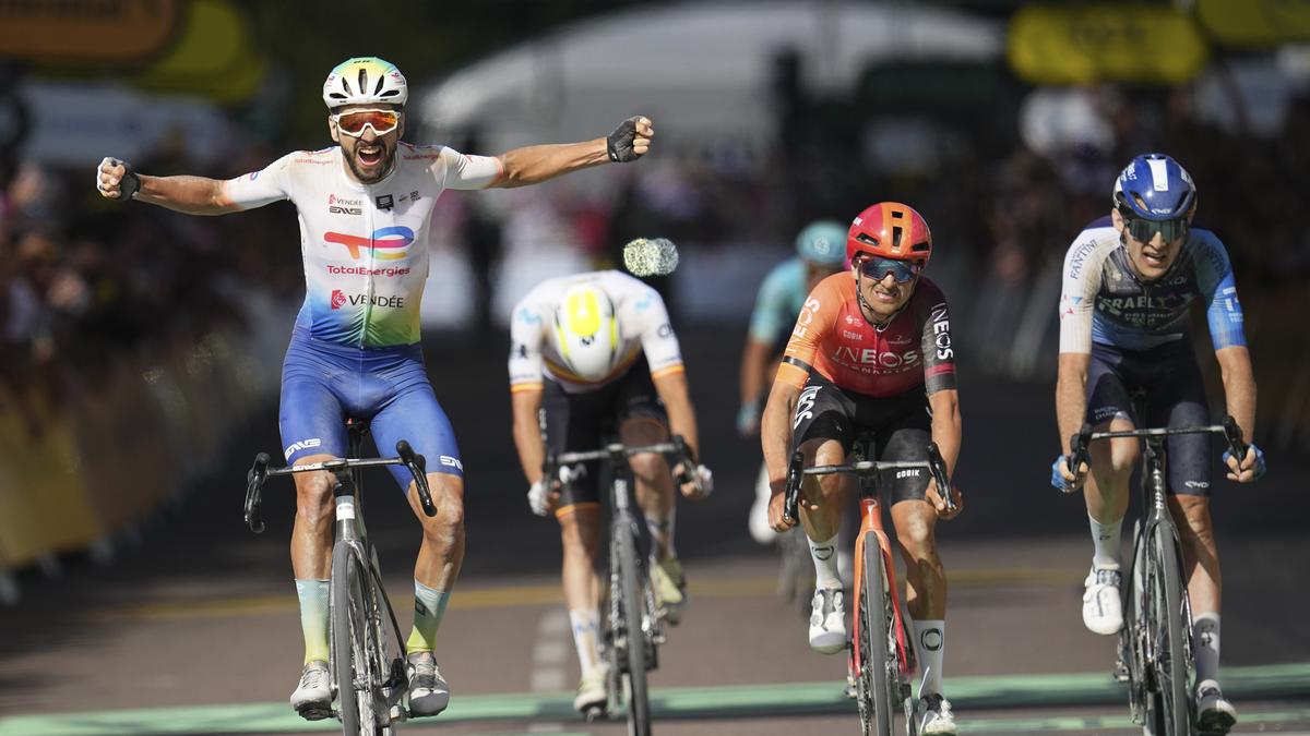 Frenchman Anthony Turgis wins tough Tour de France stage on gravel roads, Pogacar keeps the lead