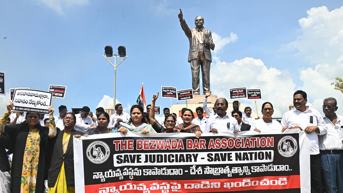 Advocates boycott courts to condemn attack on CJI