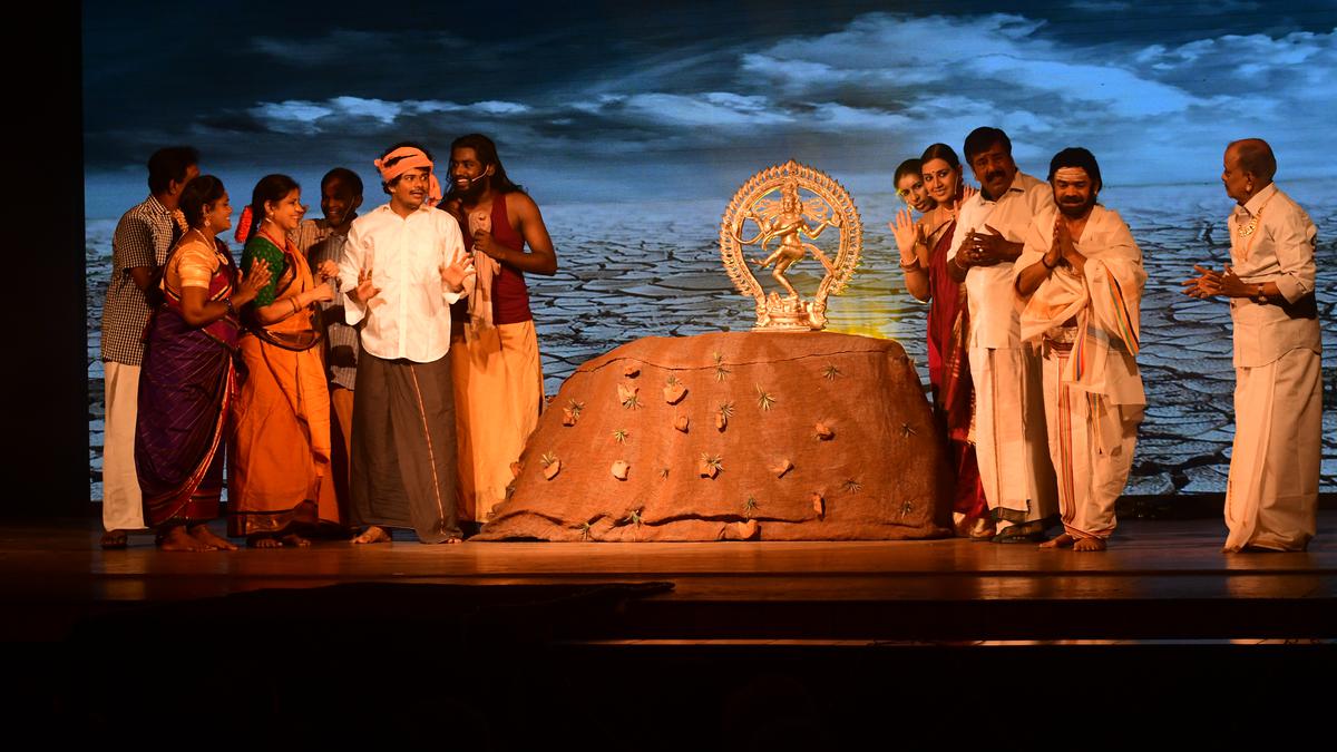 A new Tamil play on idol theft