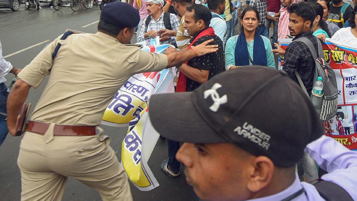Bihar govt. cancels leaves of teachers amid BJP protest over recruitment policy