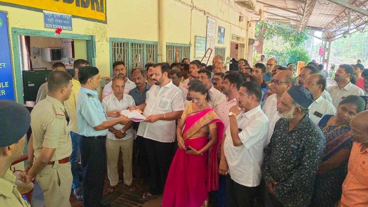 Upgrade Padubidri Railway Station to handle Express trains, residents urge KRCL