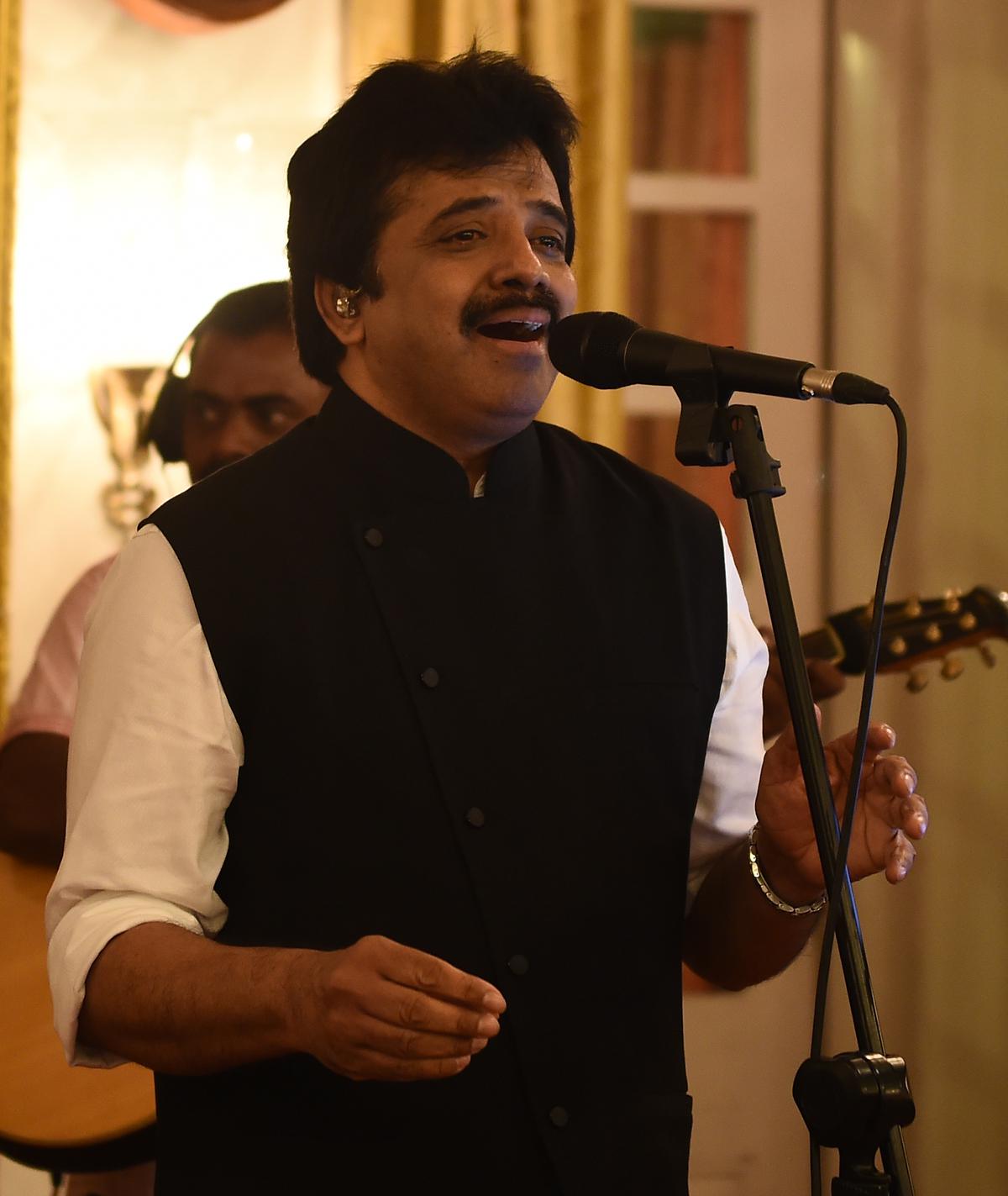 Playback singer Srinivas at a performance in Amir Mahal, Chennai 
