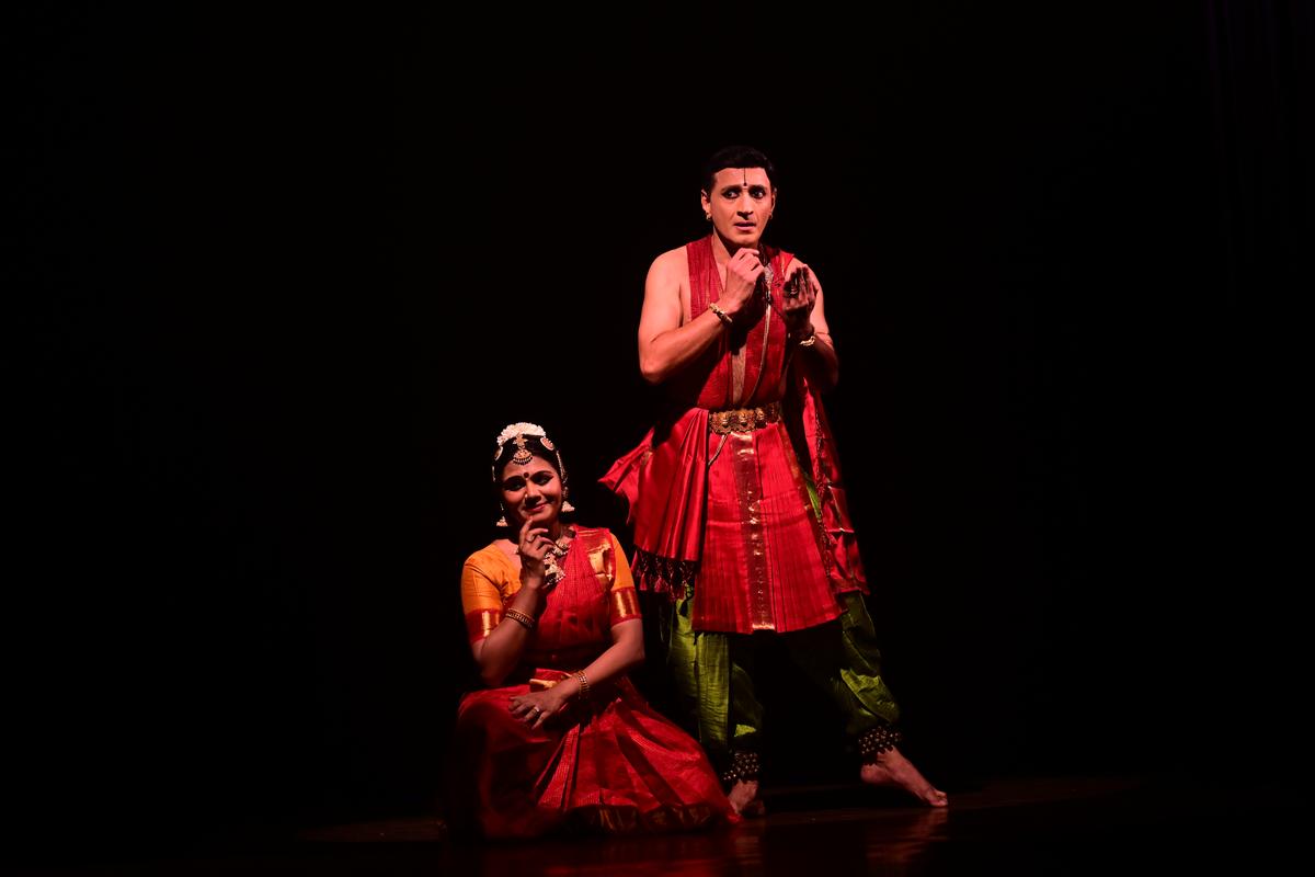 There was literature on Nirguna Brahma in Srikant and Ashwathi's Tillana.