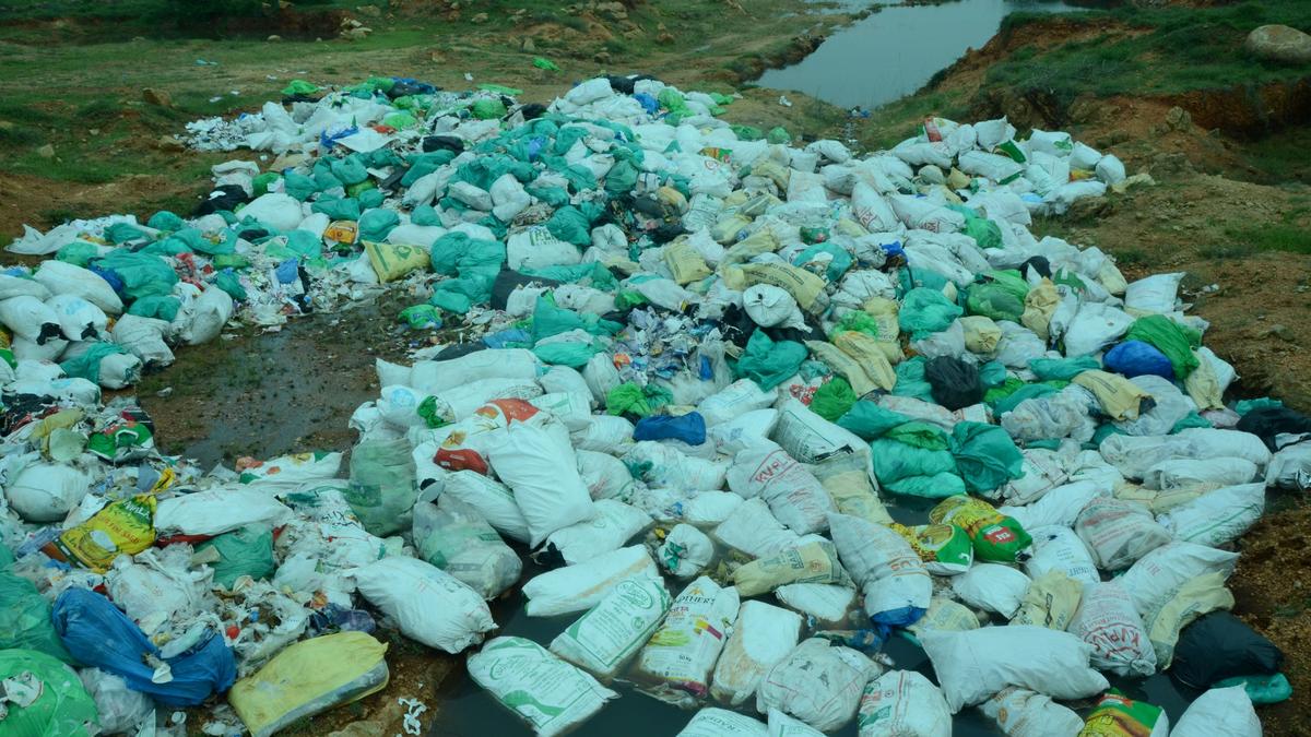 Medical waste smuggled from Kerala dumped at different places near Suthamalli