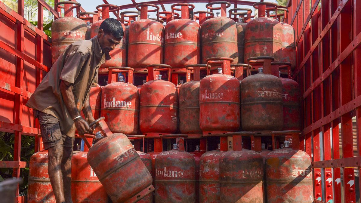 Commercial LPG price hiked by ₹49, domestic cylinder rates unchanged