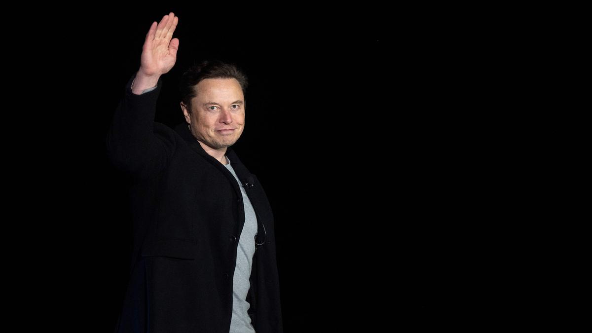 Musk memo to Tesla staff: return to office or leave company