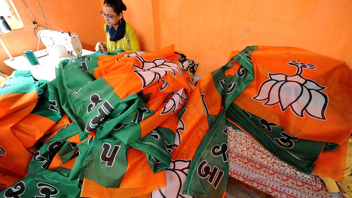 Three independent MLAs extend support to BJP in Gujarat