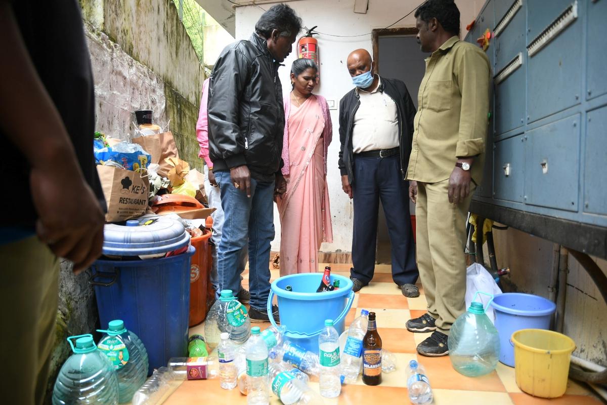 20 shops sealed across the Nilgiris for using banned plastic products