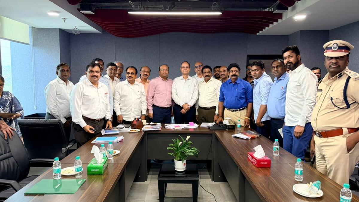 Meeting held with builders’ bodies on proposed amendments to Fire Services Act