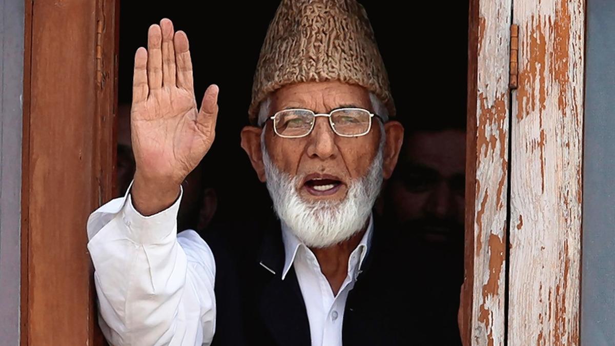 Loyal to India, say Geelani’s granddaughter and Shabir Shah’s daughter in public notice