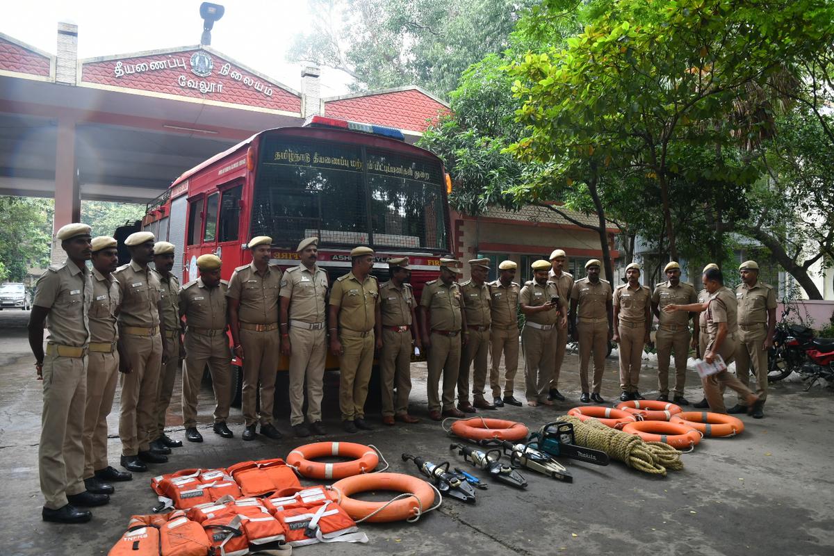 Fire and Rescue Services personnel in Vellore get ready to move to the neighbouring Chengalpattu district along with their equipment, on December 9, 2022, in view of Cyclone Mandous