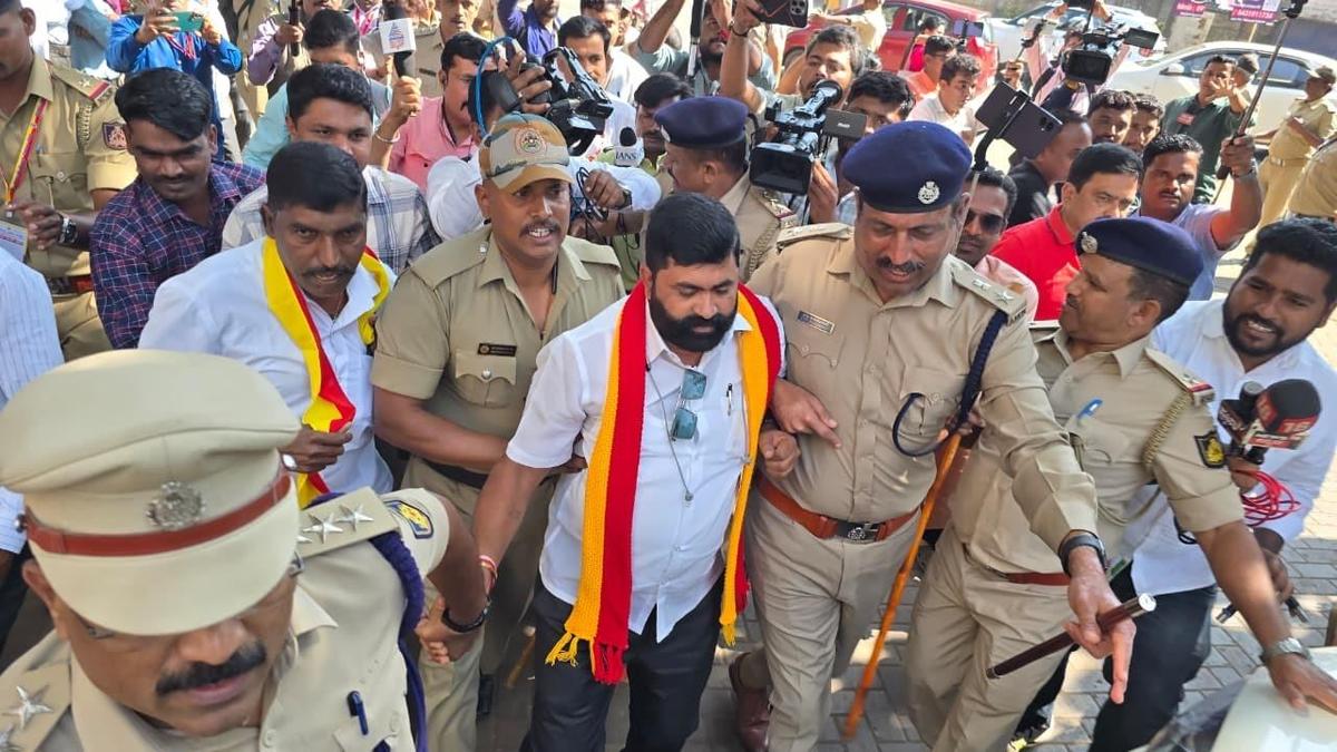 Protests by MES and KRV on first day of winter session in Belagavi, activists detained
