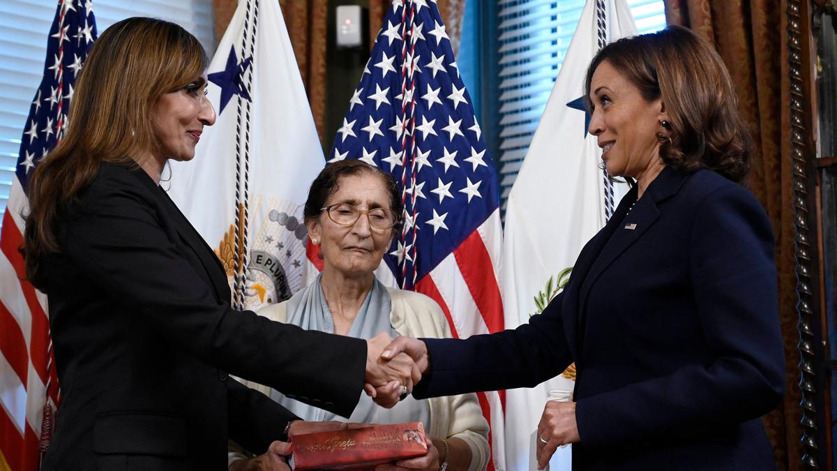 Kamala Harris Administers Swearing In Ceremony Of Indian American Us Ambassador The Hindu 3559