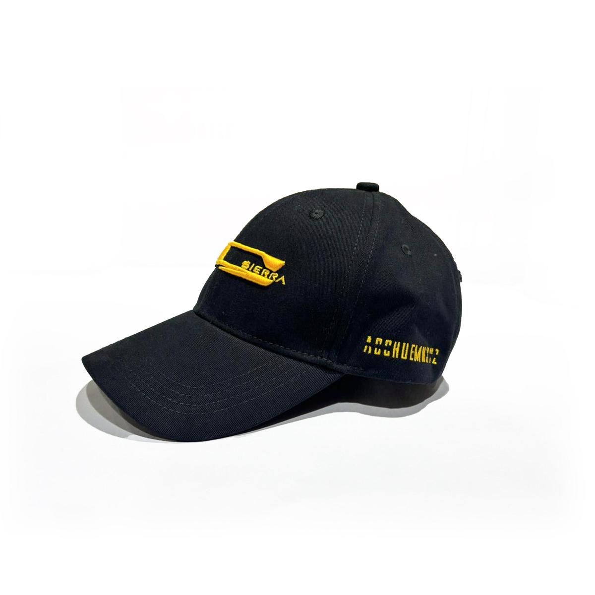 A cap from the Heumn x Tata Sierra collaboration A cap from the Heumn x Tata Sierra collaboration