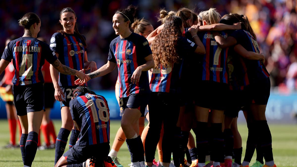 Barcelona win women's Champions League with a stunning comeback