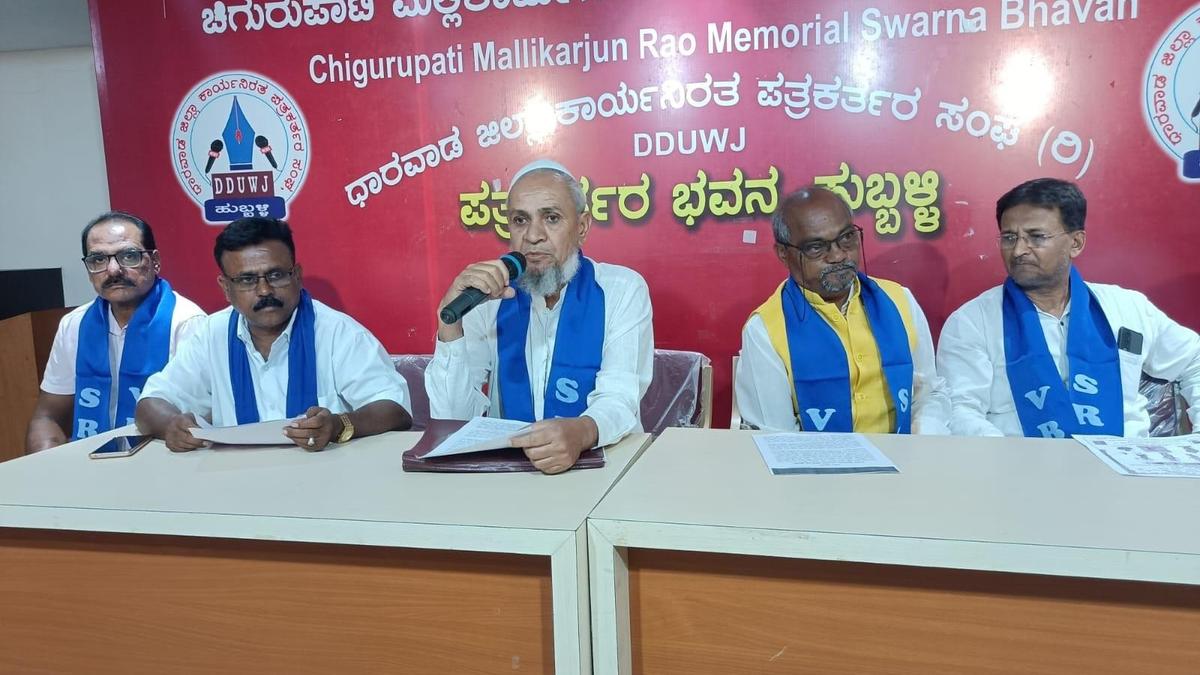 Does disciplinary action apply only to Muslim leaders, Karnatak Mulla Association president asks Congress high command