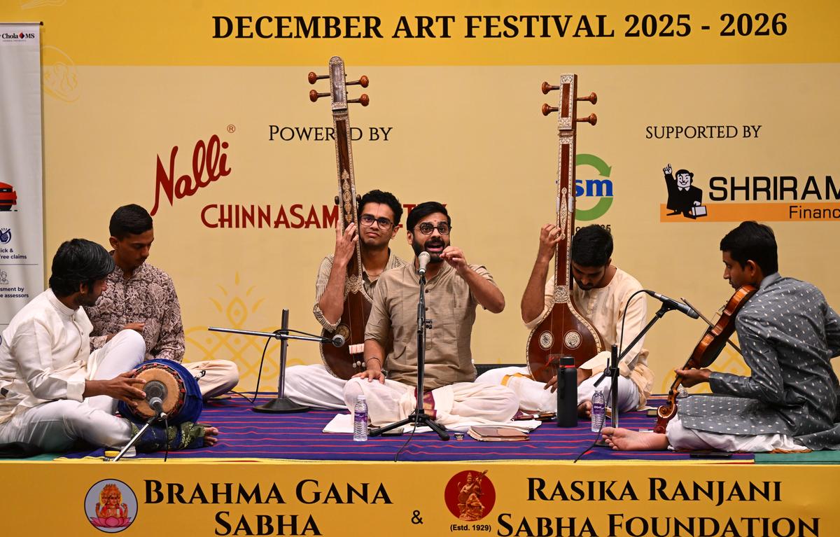 Ramakrishnan Murthy accompanied by Vittal Rangan (violin) and N.C. Bharadwaj (mridangam).