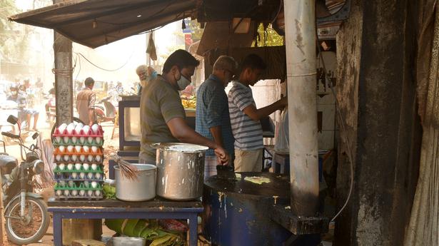Roadside cooking by eateries amid clouds of dust raises concerns