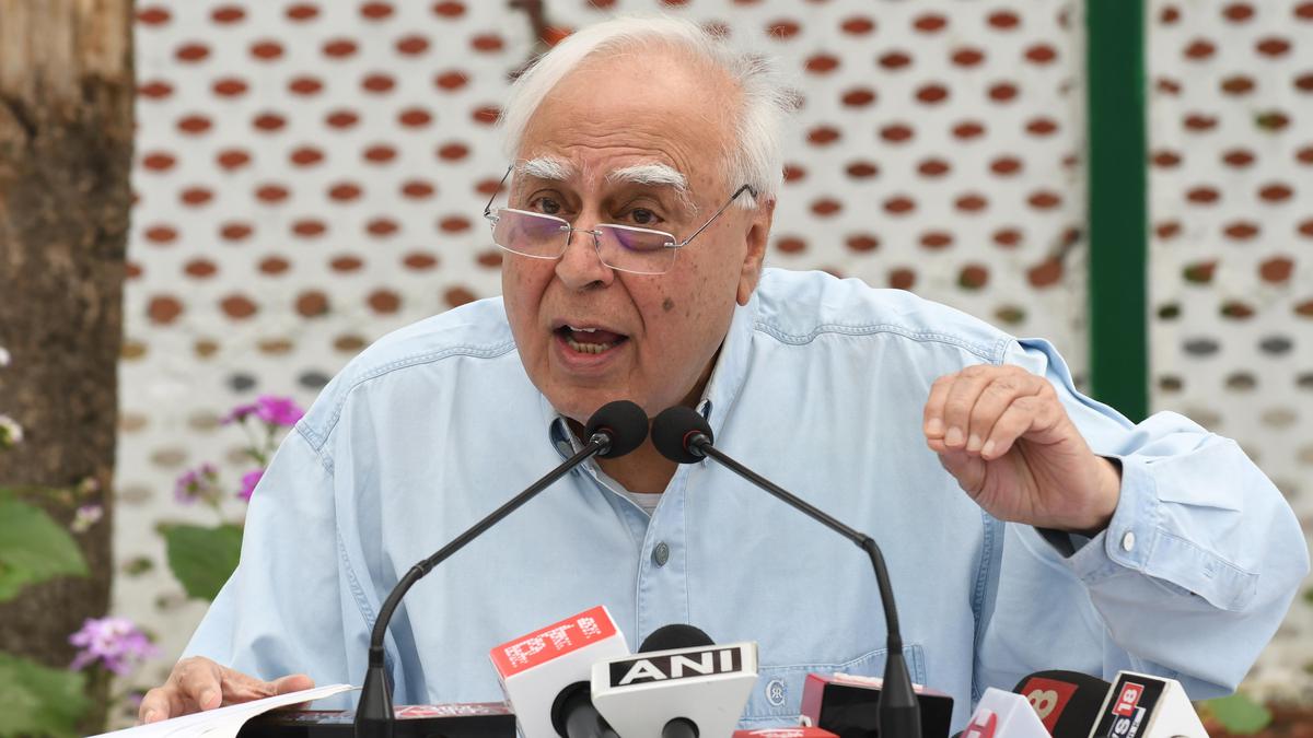 ‘Tamasha’ not democracy: Kapil Sibal on Maharashtra developments