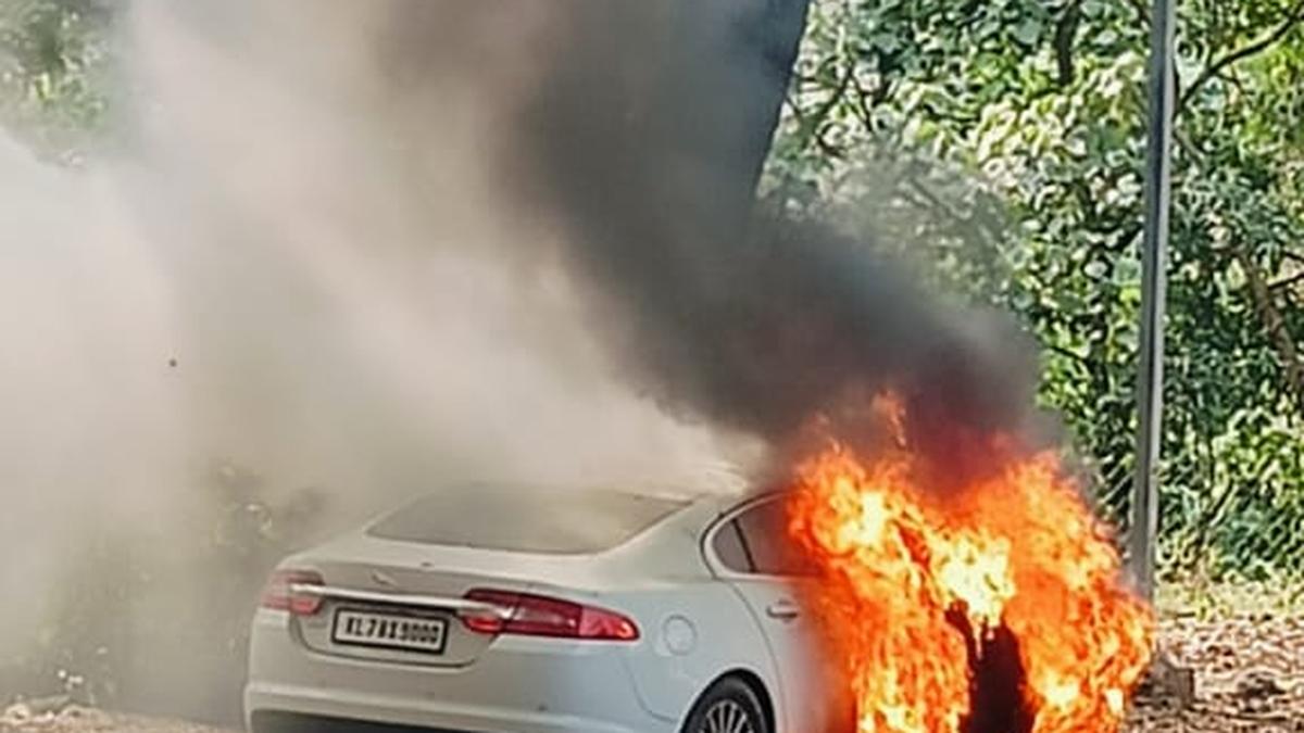 Car bursts into flames on Cusat campus