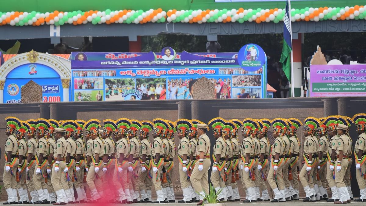 Govt implemented promises made in manifesto, says A.P. Governor at R-Day celebrations
